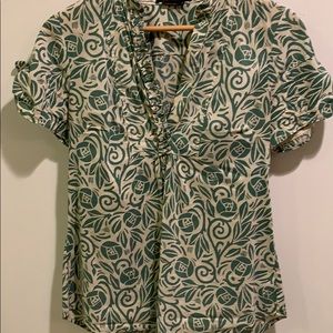 Green and beige blouse with ties sleeves